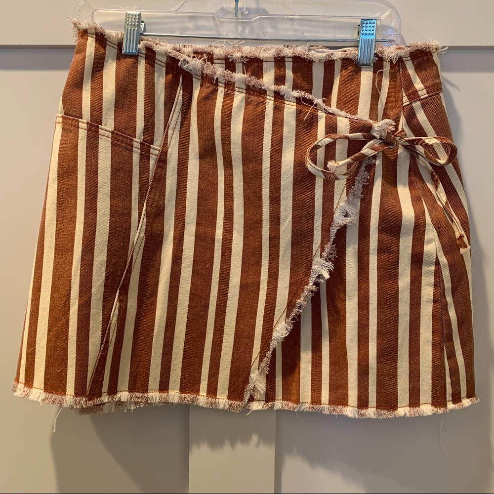“Cotton On” distressed stripe wrap skirt!
